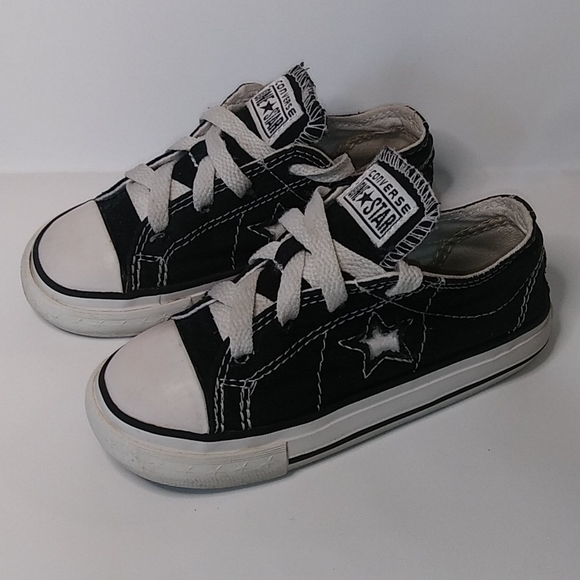 Converse One Star Toddler Low Top Sneaker - Picture 3 of 8